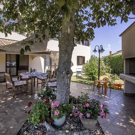 Istra Croatia Apartman Valbandon